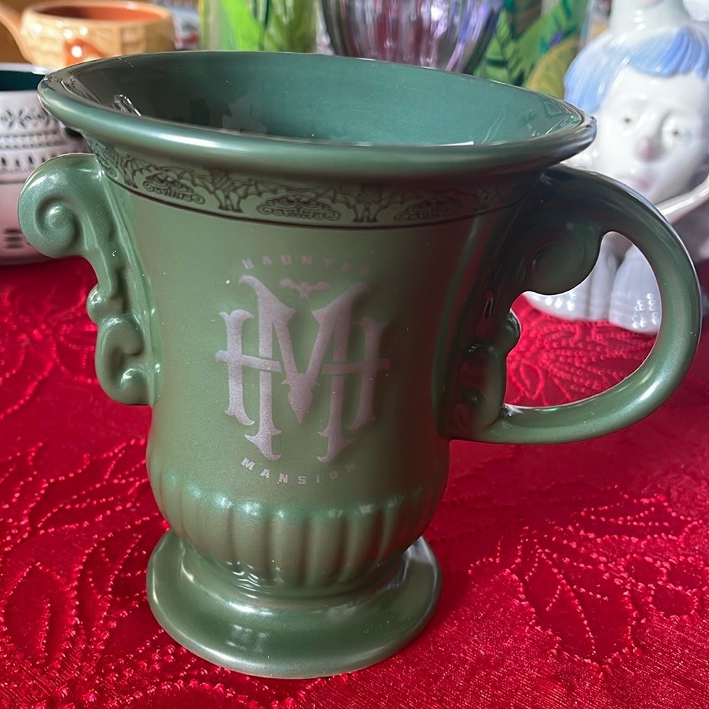 New Disneyland parks haunted mansion green mug